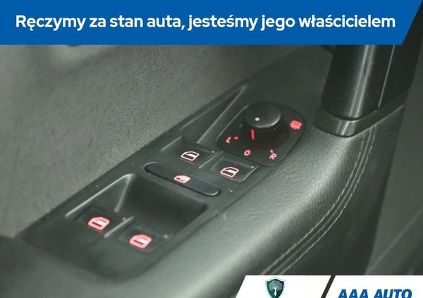 Volkswagen Passat CC cena 40000 przebieg: 132404, rok produkcji 2010 z Chęciny małe 172